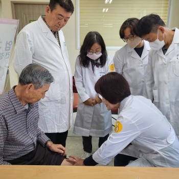 2023년 사랑의 희망열차 행사를 진행했습니다. 이미지