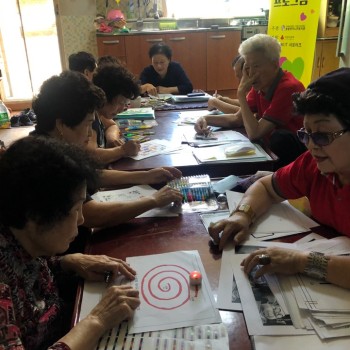 [경로당혁신사업] ICT 치매예방프로그램 “뇌미인! 수호천사!” 이미지